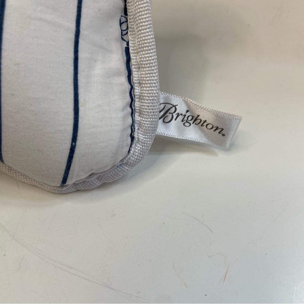 Brighton Blue Crossbody Bag with Vibrant Heart - Picture 9 of 11